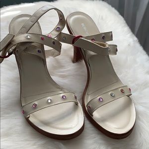 BCBG Maxazria summer fun sandals